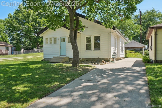 131 S Tilden Ave, Waterford, MI 48328 - photo 1