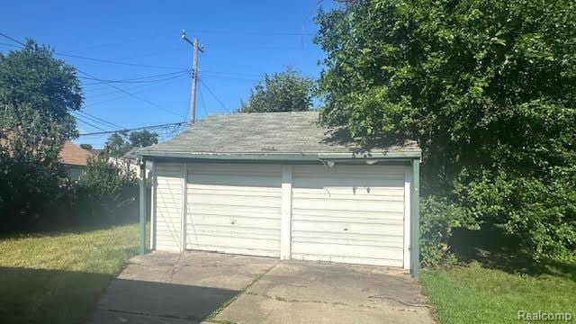 18240 Shaftsbury Ave, Detroit, MI 48219 - photo 11
