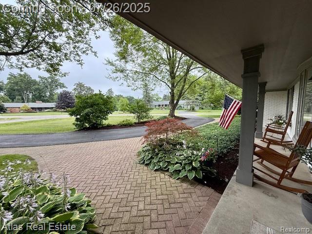 5308 Echo Rd, Bloomfield Hills, MI 48302 - photo 8