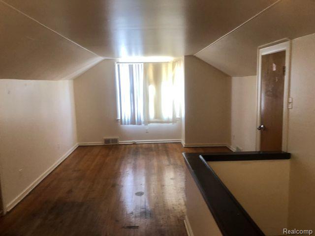 8620 Pierson St, Detroit, MI 48228 - photo 7