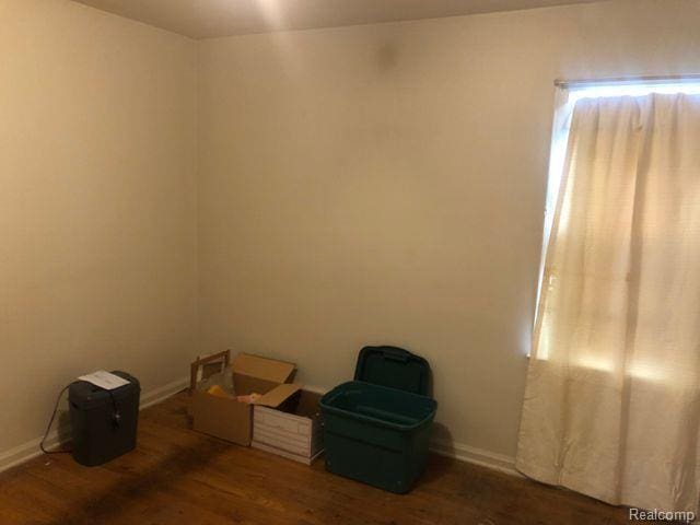 8620 Pierson St, Detroit, MI 48228 - photo 13