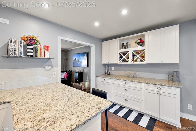 2023 Roslyn Rd, Grosse Pointe Woods, MI 48236 - photo 18