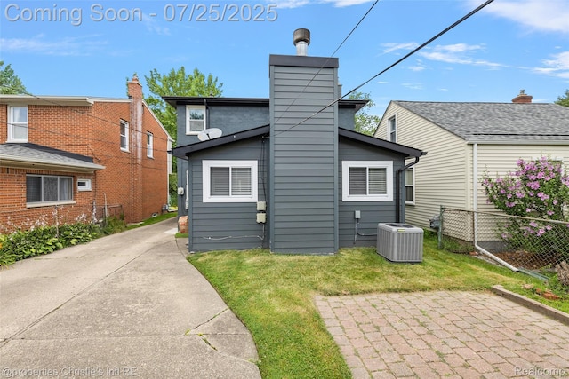 2023 Roslyn Rd, Grosse Pointe Woods, MI 48236 - photo 34