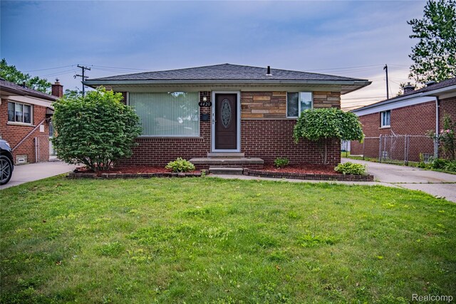 4420 Katherine St, Dearborn Heights, MI 48125 - photo 2