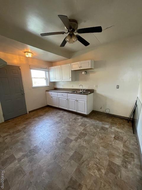 15376 Parkside St, Detroit, MI 48238 - photo 9