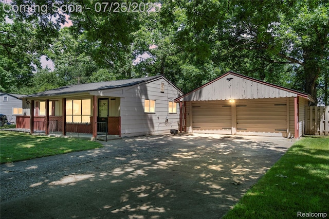 4030 Letart Ave, Waterford, MI 48329 - photo 1