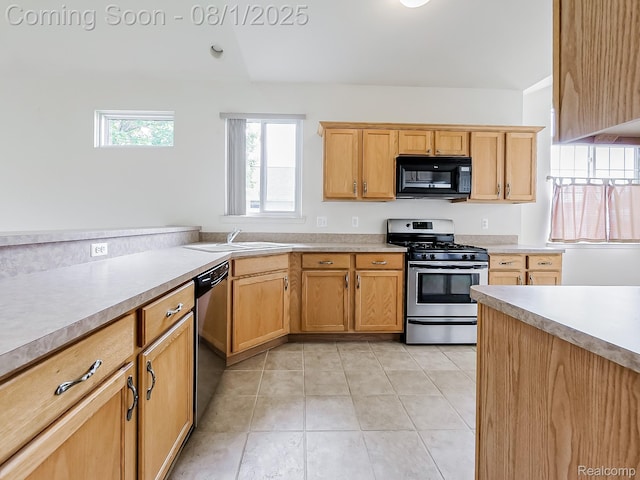 49798 Muskegon River Dr, Macomb, MI 48042 - photo 3