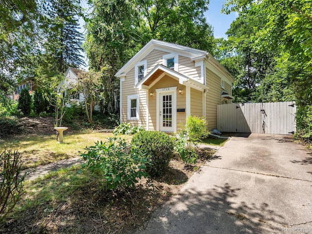 1713 Pontiac Trl, Ann Arbor, MI 48105 - photo 4