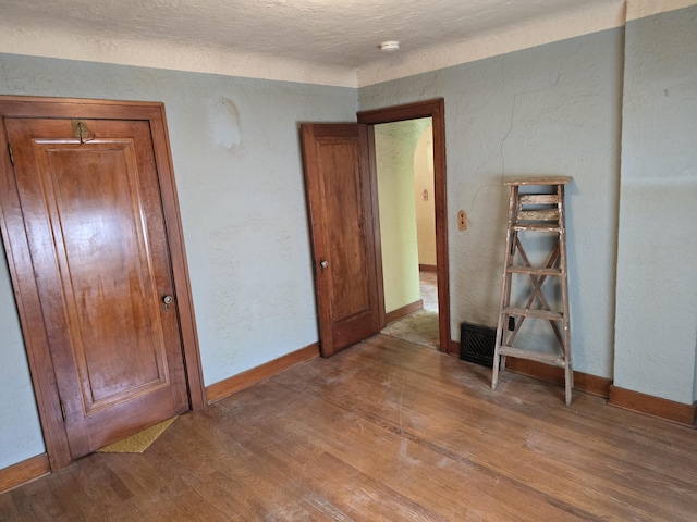 953 Veto St NW, Grand Rapids, MI 49504 - photo 10