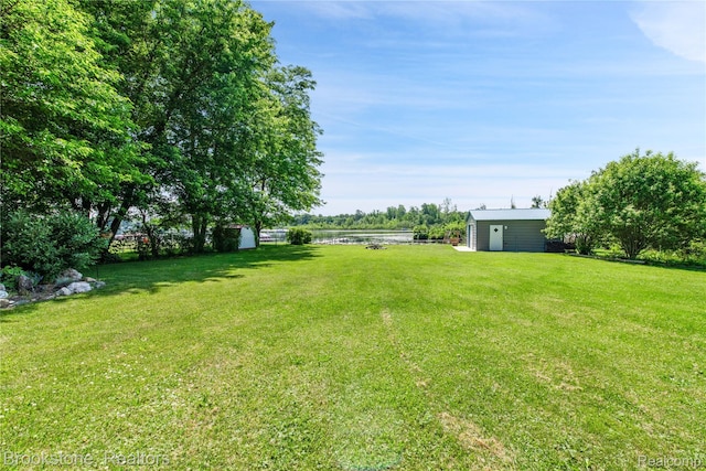 471 Lou Alice Dr, Columbiaville, MI 48421 - photo 2