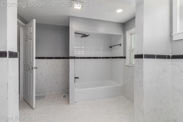 8301 Dodge Ave, Warren, MI 48089 - photo 13
