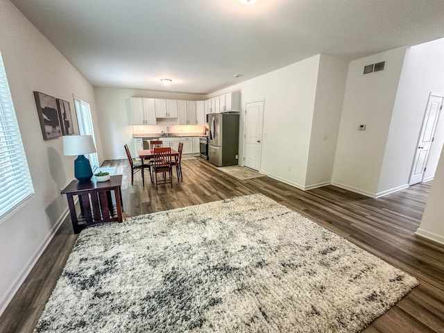 1047 Rebecca St, Marshall, MI 49068 - photo 5