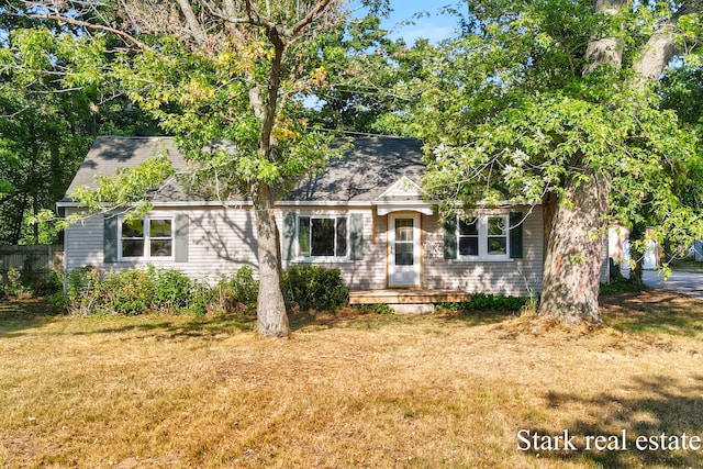 301 S Maple Island Rd, Muskegon, MI 49442 - photo 2