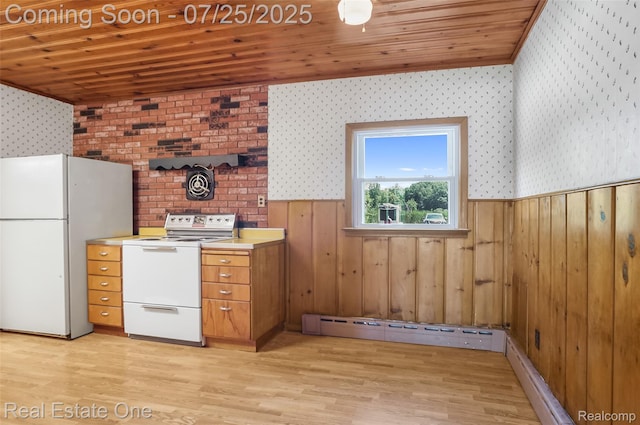 8802 Riverside Dr, Brighton, MI 48116 - photo 4