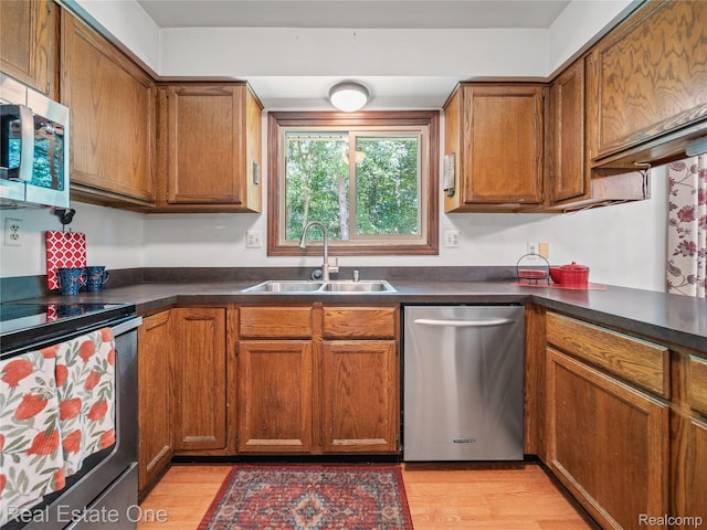 5223 Red Fox Dr, Brighton, MI 48114 - photo 9