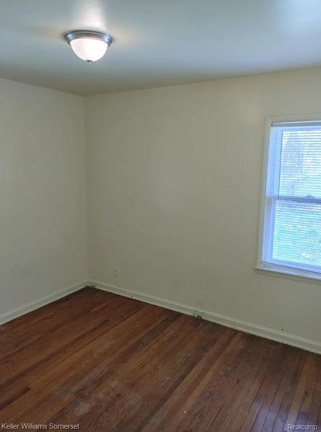 11685 Beaconsfield St, Detroit, MI 48224 - photo 4