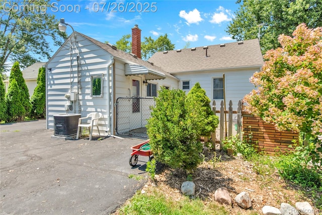 19578 Brentwood St, Livonia, MI 48152 - photo 2