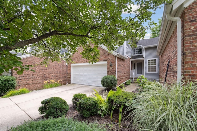 4274 Hillside Dr, Ann Arbor, MI 48105 - photo 3