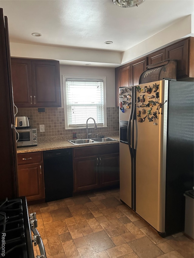 213 Robertson St, Mount Clemens, MI 48043 - photo 5