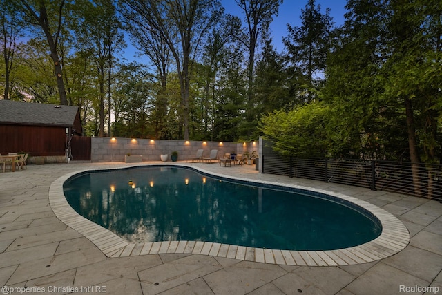 7371 Lindenmere Dr, Bloomfield Hills, MI 48301 - photo 3