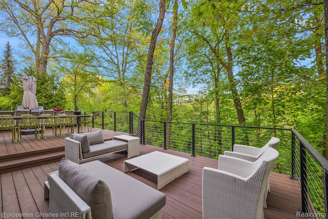 7371 Lindenmere Dr, Bloomfield Hills, MI 48301 - photo 10