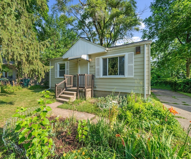 1099 Hawthorne Ave, Ypsilanti, MI 48198 - photo 1
