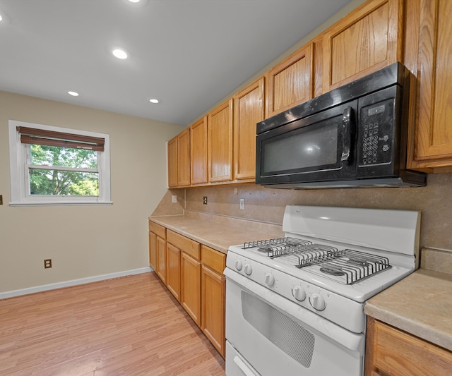 1099 Hawthorne Ave, Ypsilanti, MI 48198 - photo 9