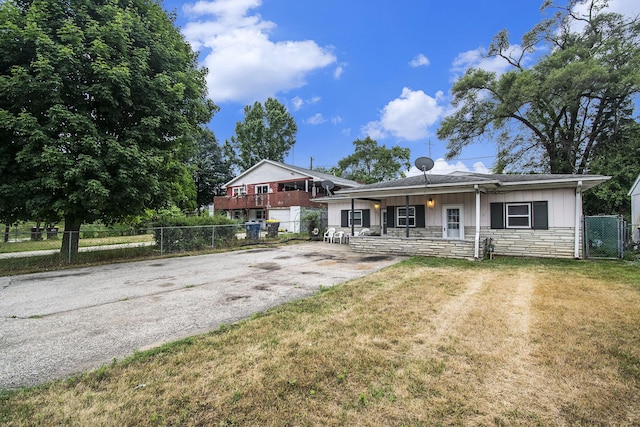 535 N Bluff St, Berrien Springs, MI 49103 - photo 3