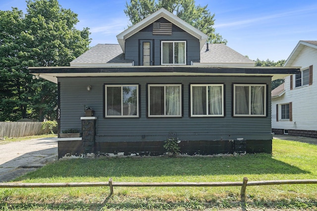 332 S Hooker Ave, Three Rivers, MI 49093 - photo 3