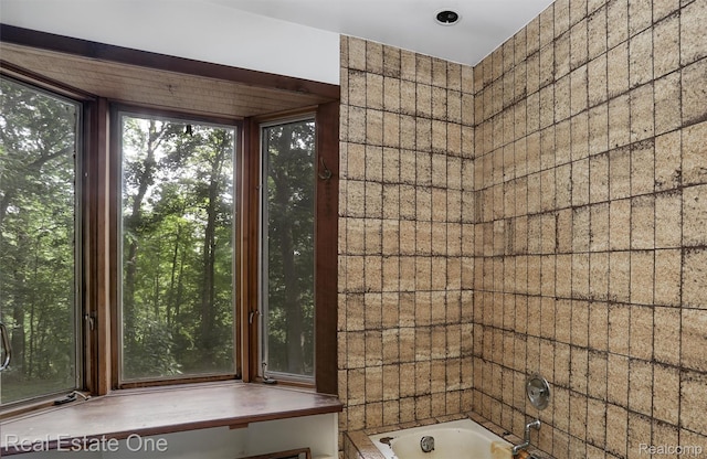 530 W Oakley Park Rd, Commerce Twp, MI 48390 - photo 28