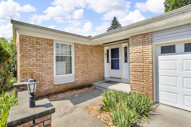 2144 Creglow Dr, Jackson, MI 49203 - photo 2