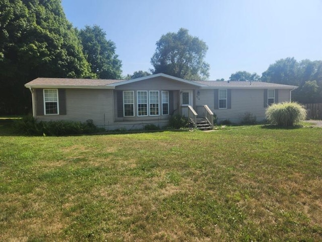 913 E Lewis St, Whitehall, MI 49461 - photo 2