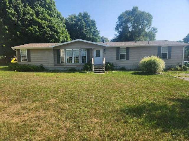 913 E Lewis St, Whitehall, MI 49461 - photo 1