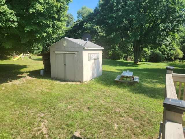 913 E Lewis St, Whitehall, MI 49461 - photo 35