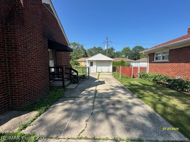 19703 Roscommon St, Harper Woods, MI 48225 - photo 8
