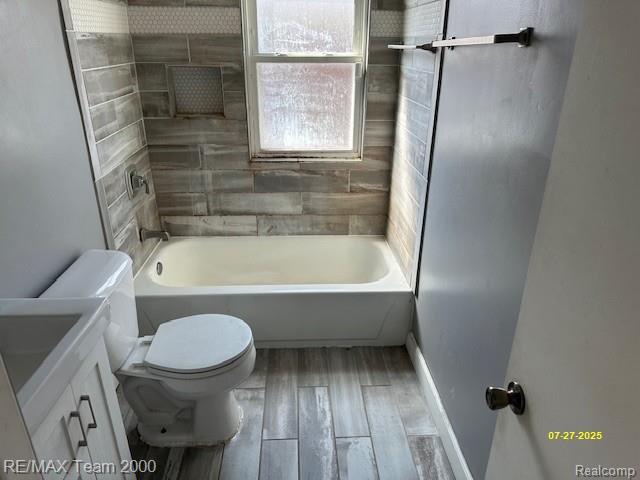 19703 Roscommon St, Harper Woods, MI 48225 - photo 14