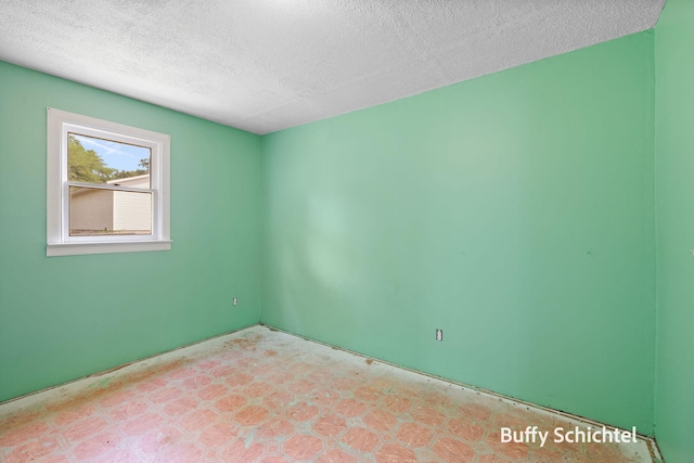5230 E Apple Ave, Muskegon, MI 49442 - photo 23