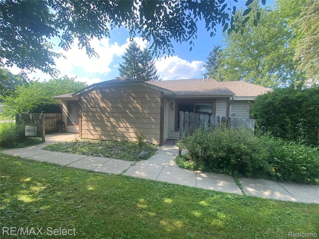 2110 Phillips Ave, Holt, MI 48842 - photo 26