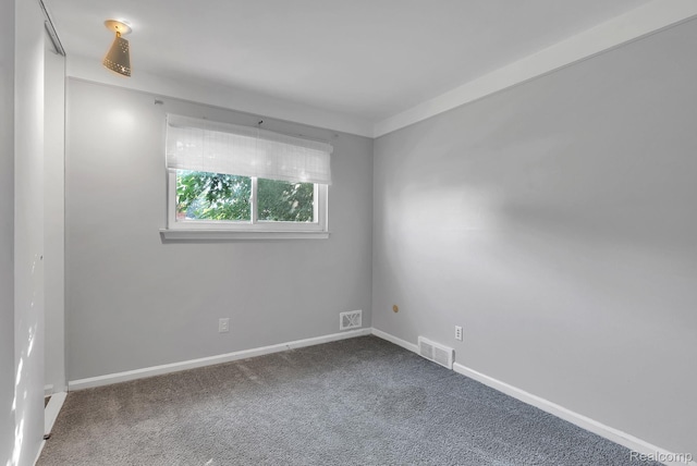 20195 River Oaks Dr, Dearborn Heights, MI 48127 - photo 23