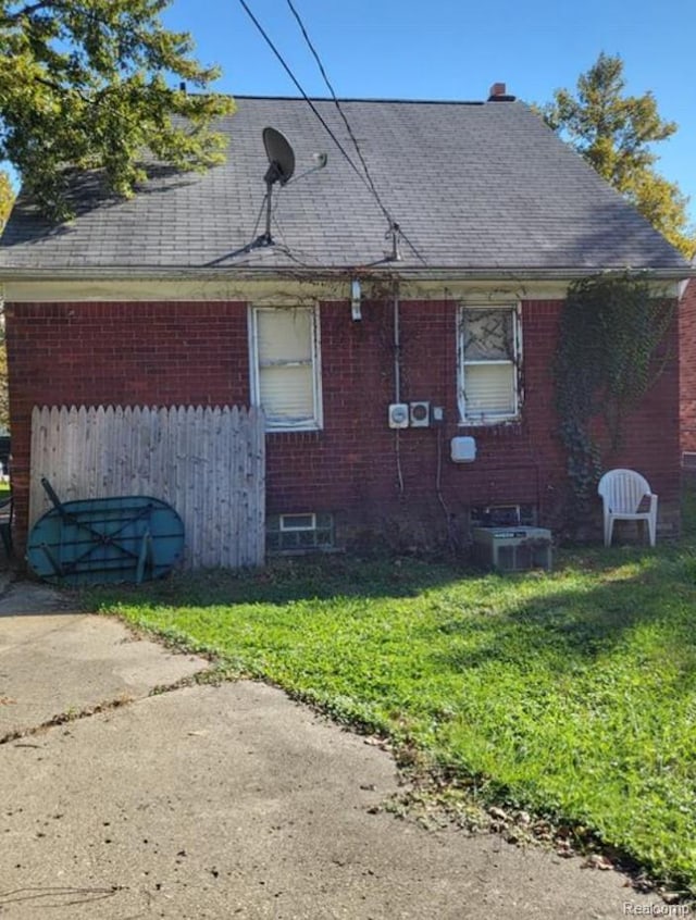 11391 Mckinney St, Detroit, MI 48224 - photo 10