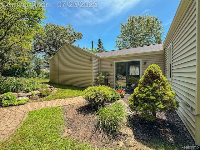 4379 Cedar Ave, West Bloomfield, MI 48323 - photo 25
