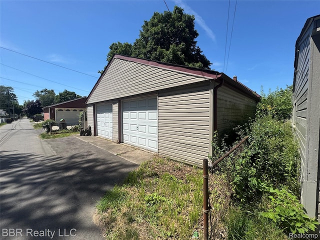2121 4th St, Trenton, MI 48183 - photo 23