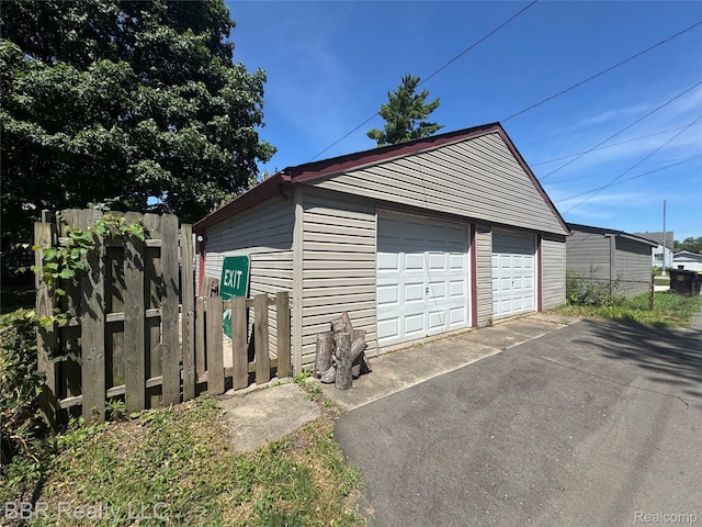 2121 4th St, Trenton, MI 48183 - photo 24