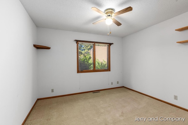 313 Maple Creek Ct, Holland, MI 49423 - photo 11