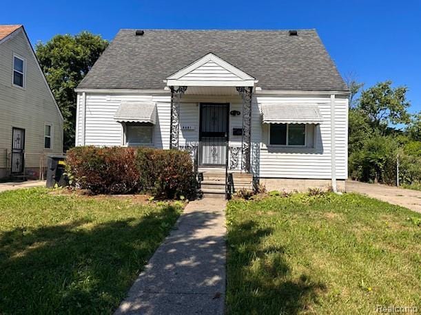 8491 Heyden St, Detroit, MI 48228 - photo 1