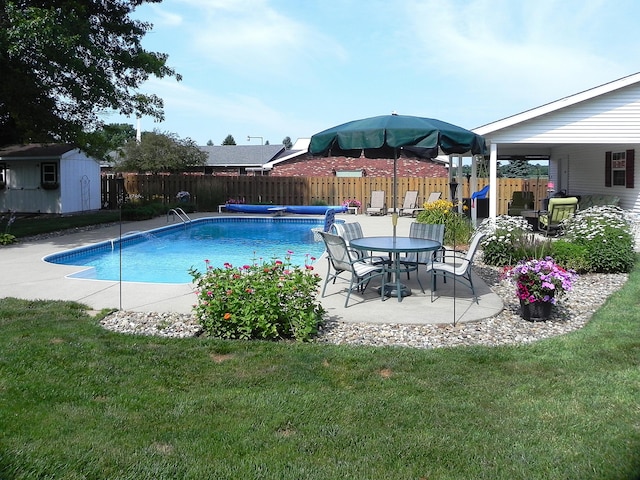 906 Bowman St, Colon, MI 49040 - photo 5