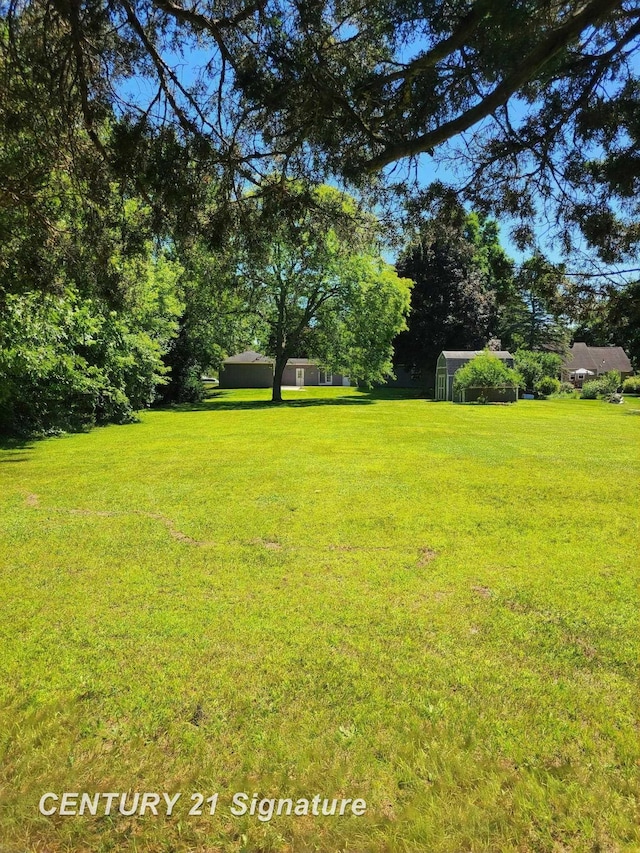 833 Coutant St, Flushing, MI 48433 - photo 36