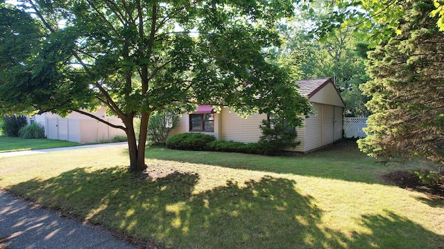 906 Mills Ave, Muskegon, MI 49445 - photo 4