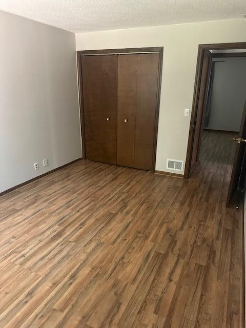 906 Mills Ave, Muskegon, MI 49445 - photo 25