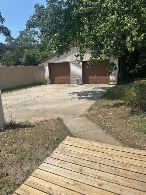906 Mills Ave, Muskegon, MI 49445 - photo 9